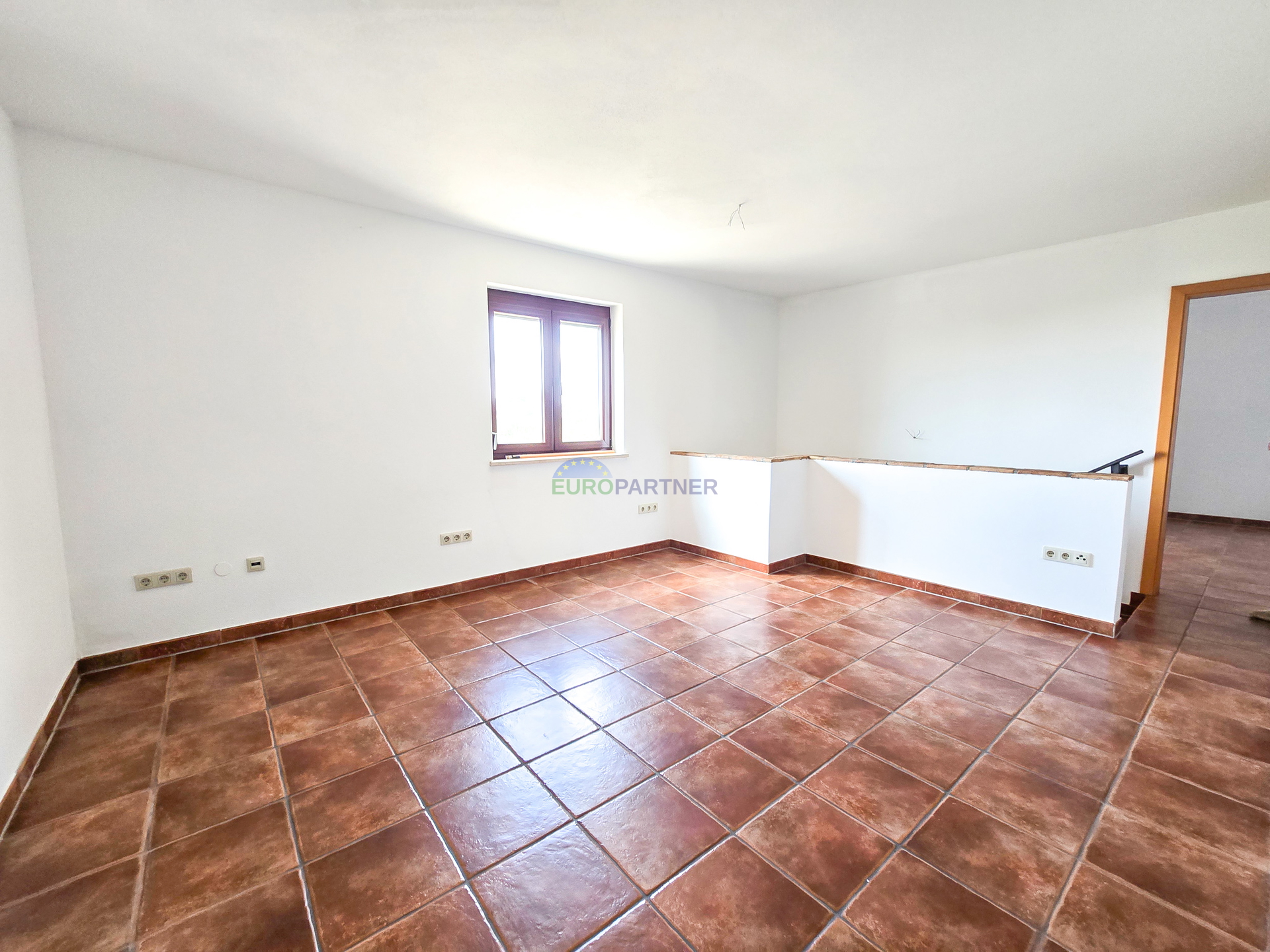 Haus mit Pool und großem Grundstück, 10 km von Poreč entfernt