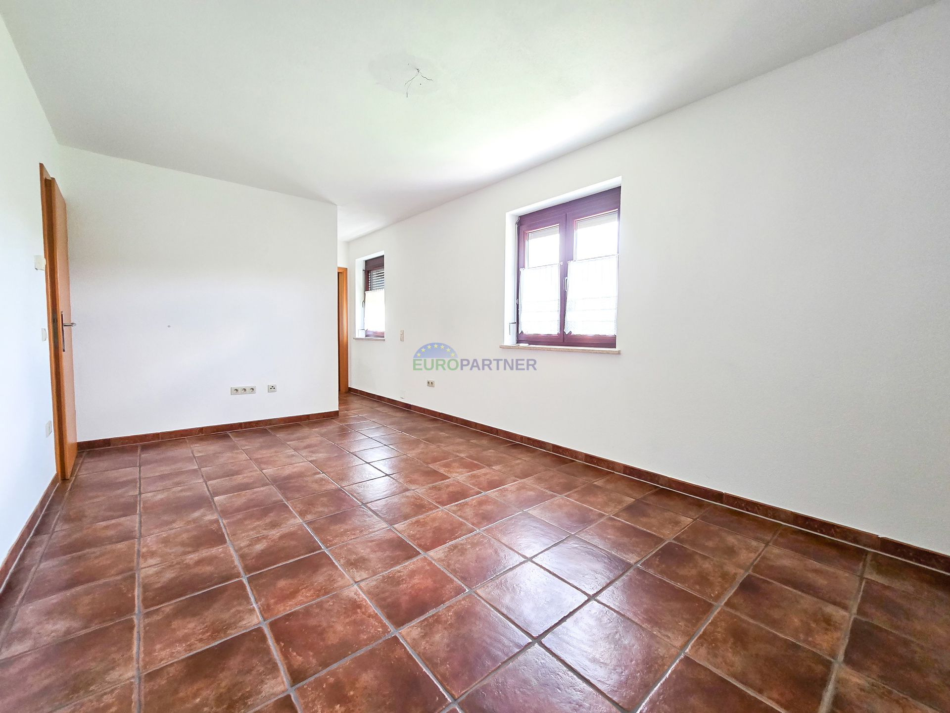 House with a swimming pool and large yard, 10 km from Poreč