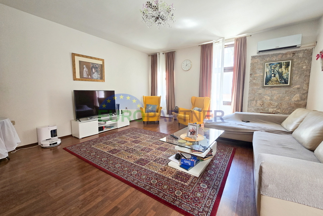 Istrien, Poreč, möblierte Wohnung im Stadtzentrum