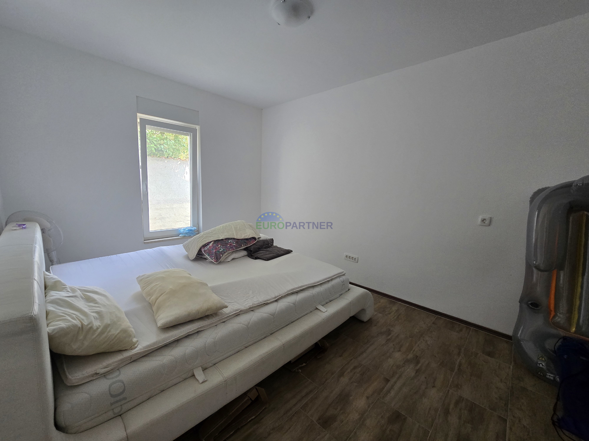 Apartmenthaus mit Meerblick, 10km von Poreč