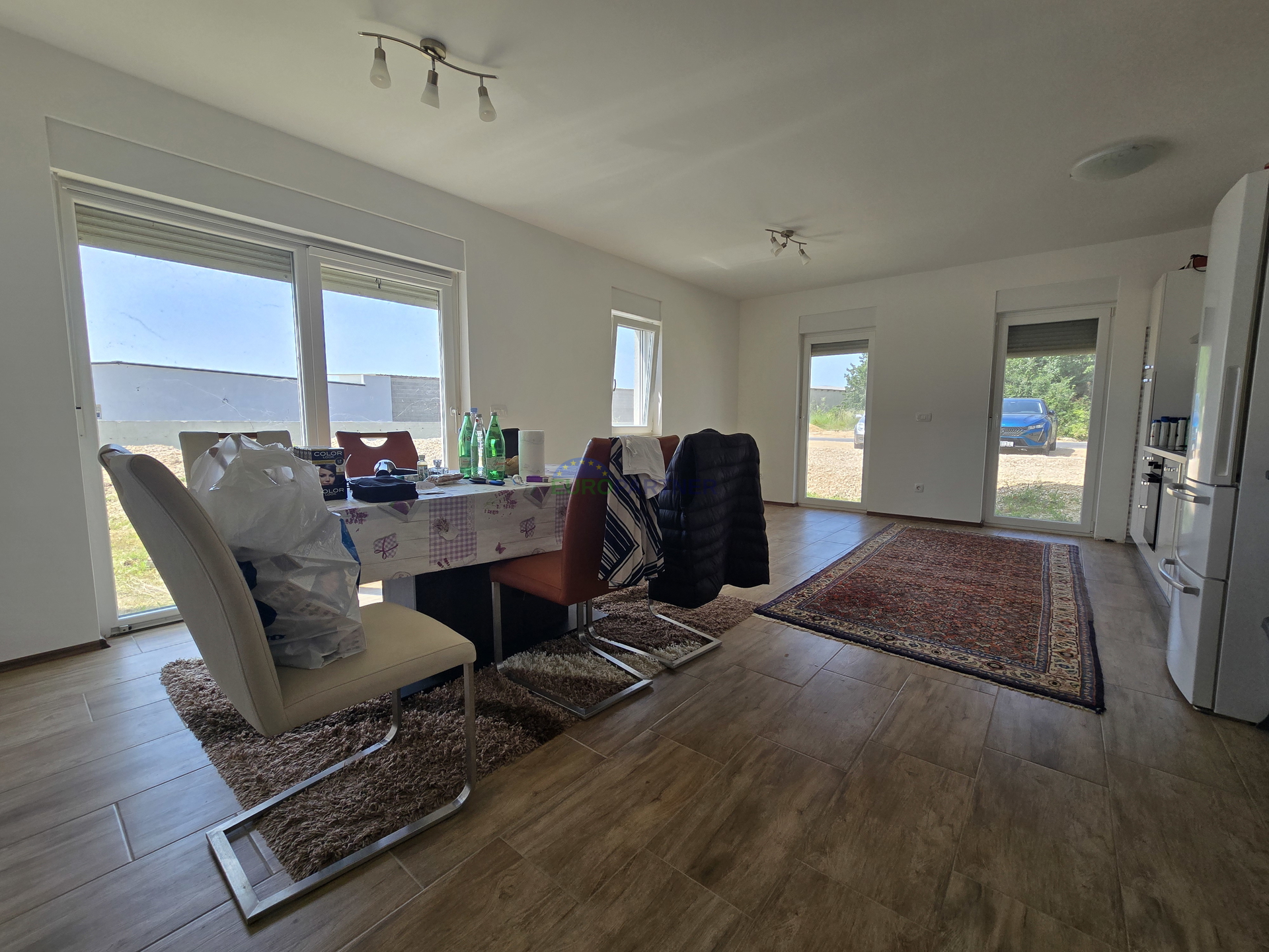 Apartmenthaus mit Meerblick, 10km von Poreč