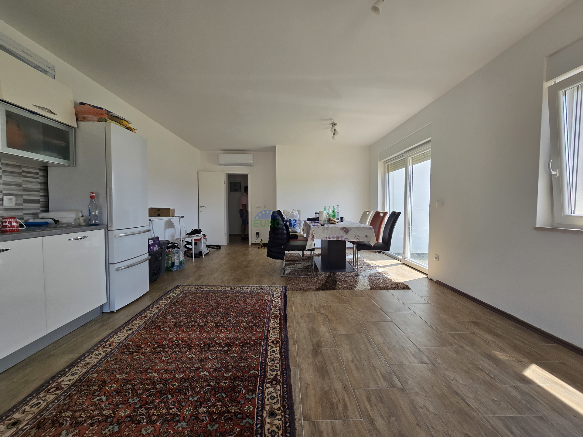 Apartmenthaus mit Meerblick, 10km von Poreč