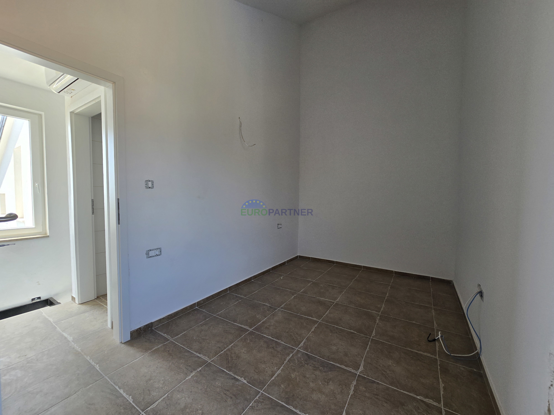 Apartmenthaus mit Meerblick, 10km von Poreč