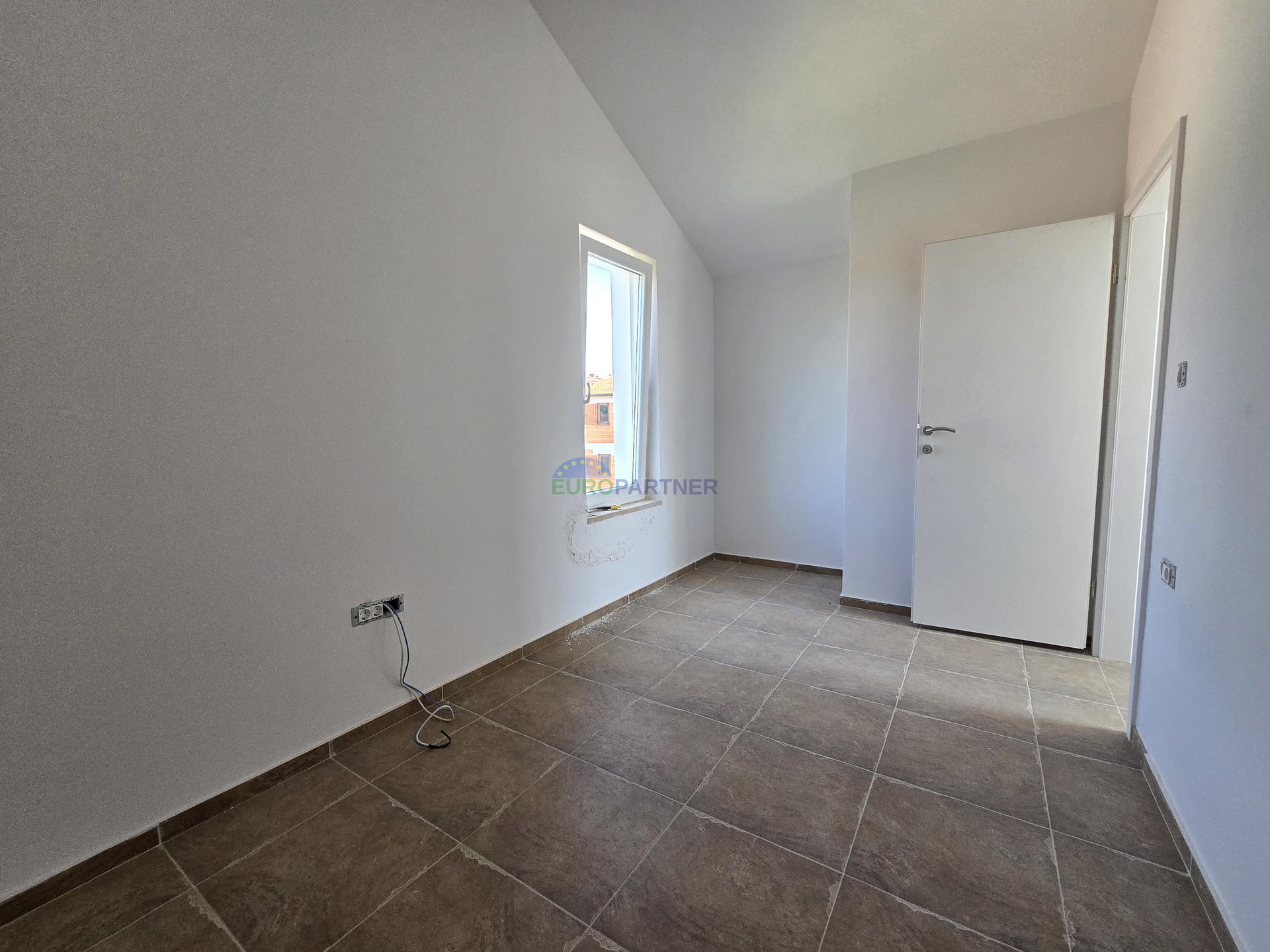 Apartmenthaus mit Meerblick, 10km von Poreč