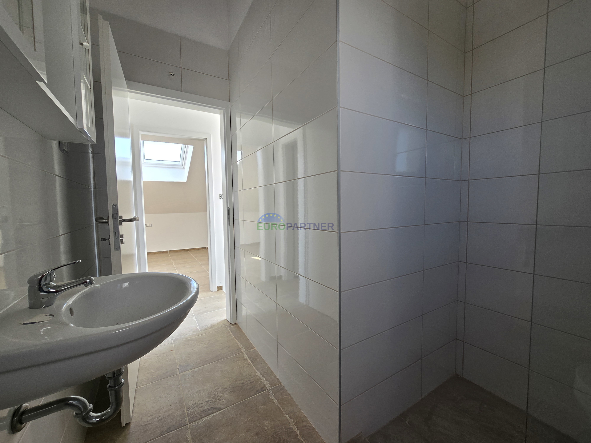 Apartmenthaus mit Meerblick, 10km von Poreč