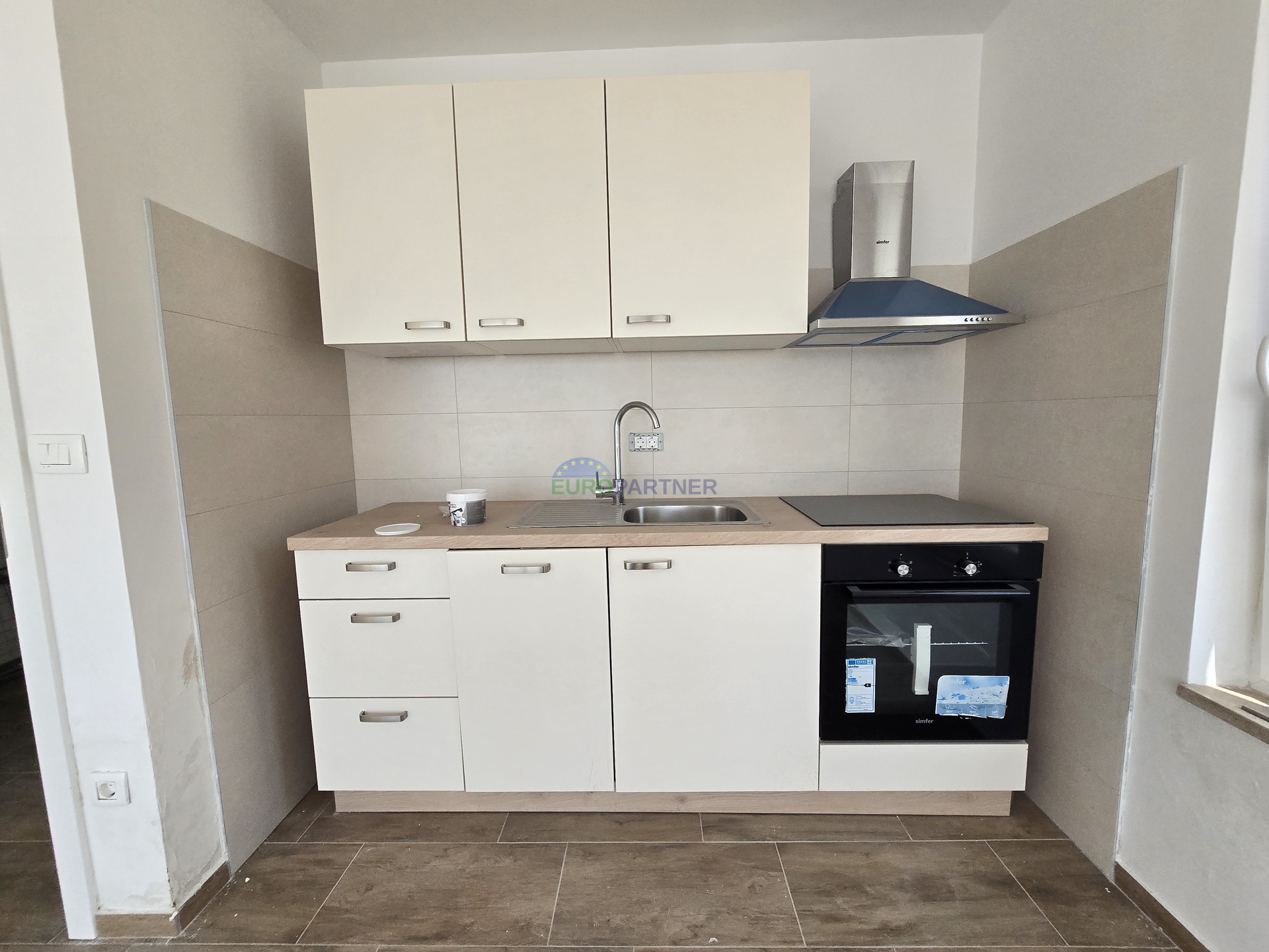 Apartmenthaus mit Meerblick, 10km von Poreč