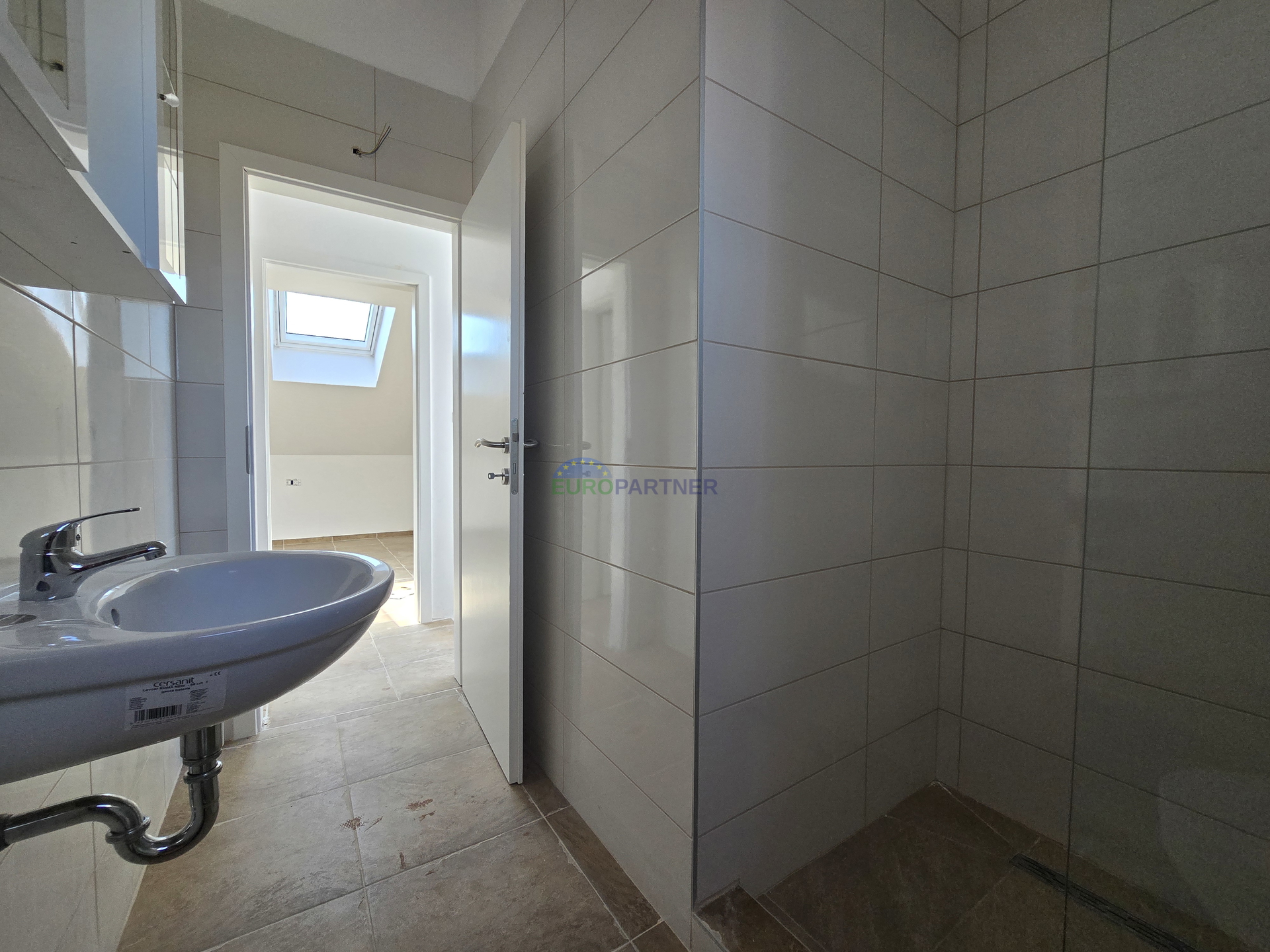 Apartmenthaus mit Meerblick, 10km von Poreč