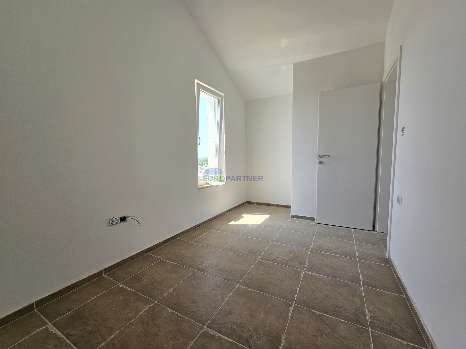 Apartmenthaus mit Meerblick, 10km von Poreč