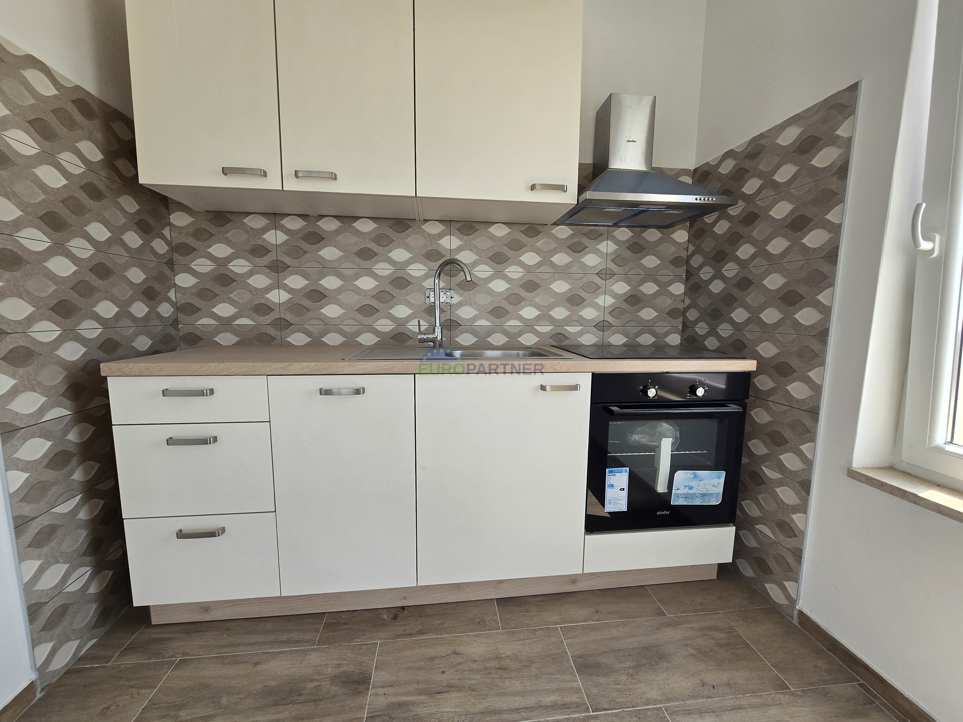 Apartmenthaus mit Meerblick, 10km von Poreč