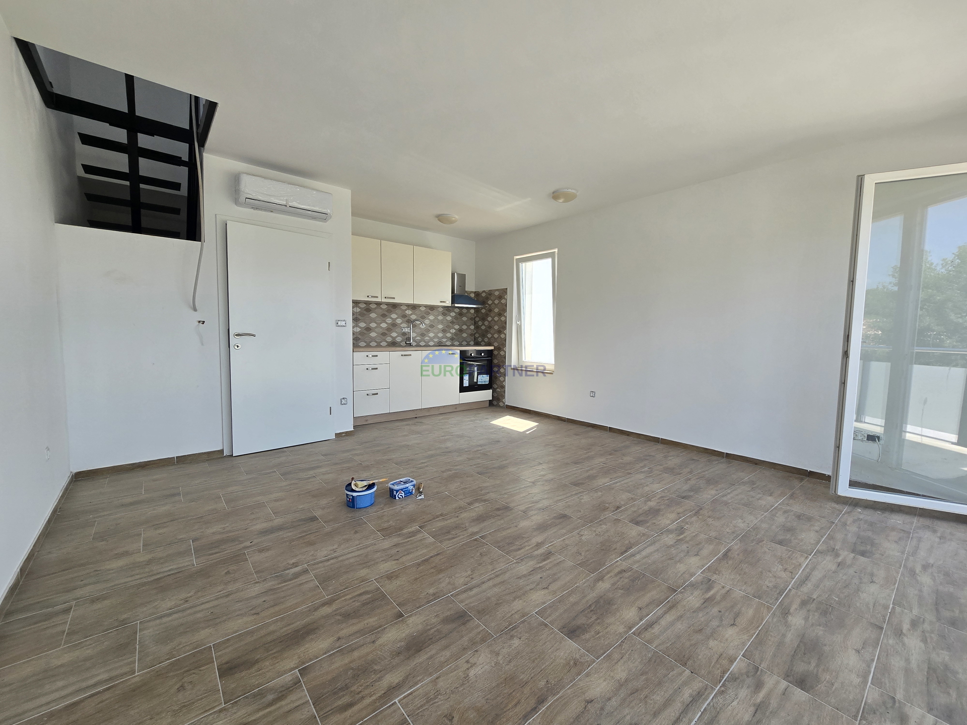Apartmenthaus mit Meerblick, 10km von Poreč