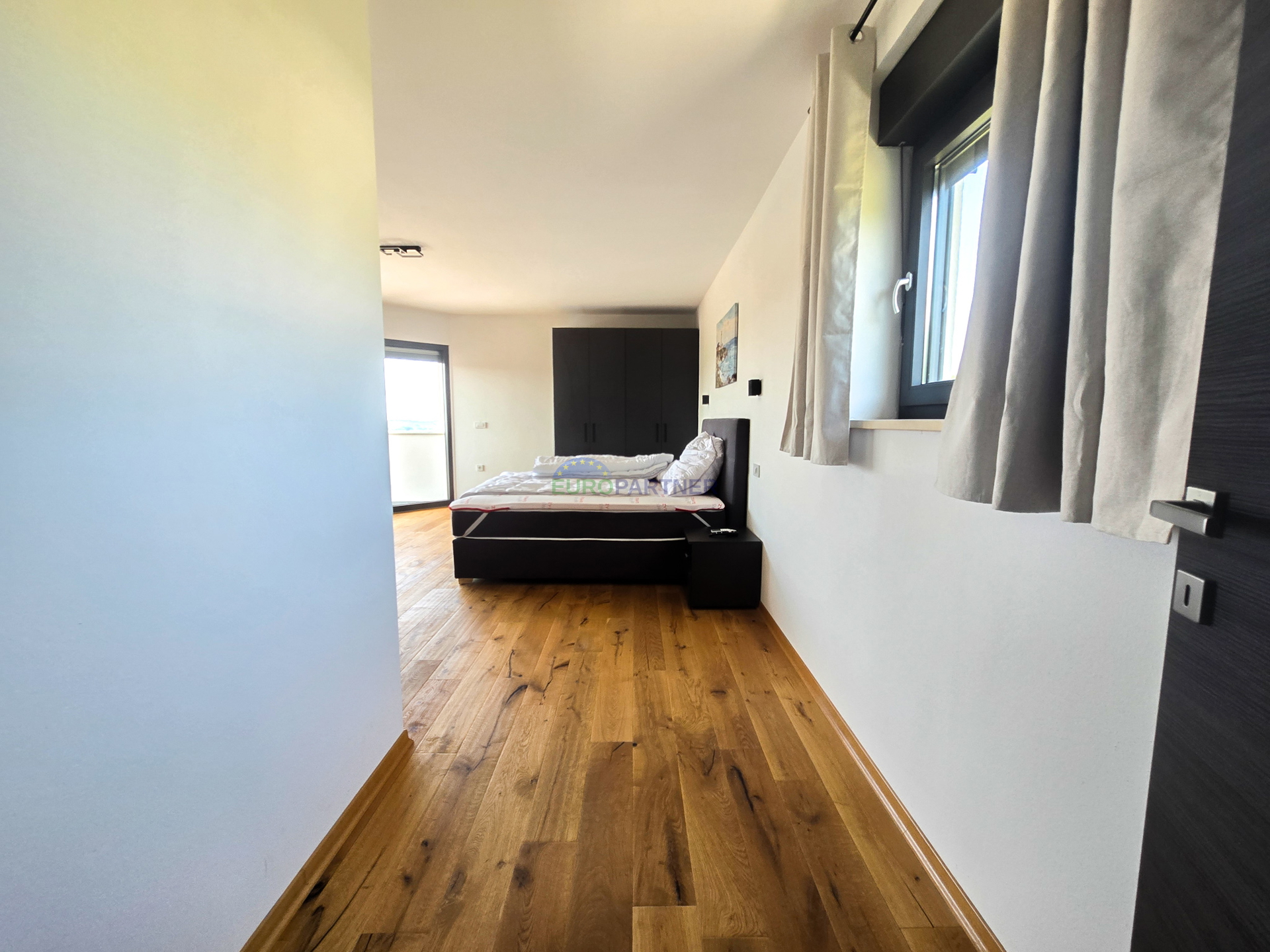 Villa with swimming pool, newly built, near Poreč