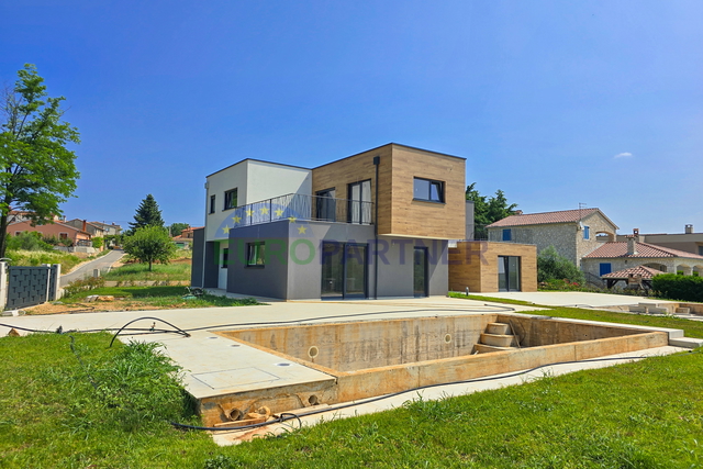 Modern villa 7km from Poreč, Istria