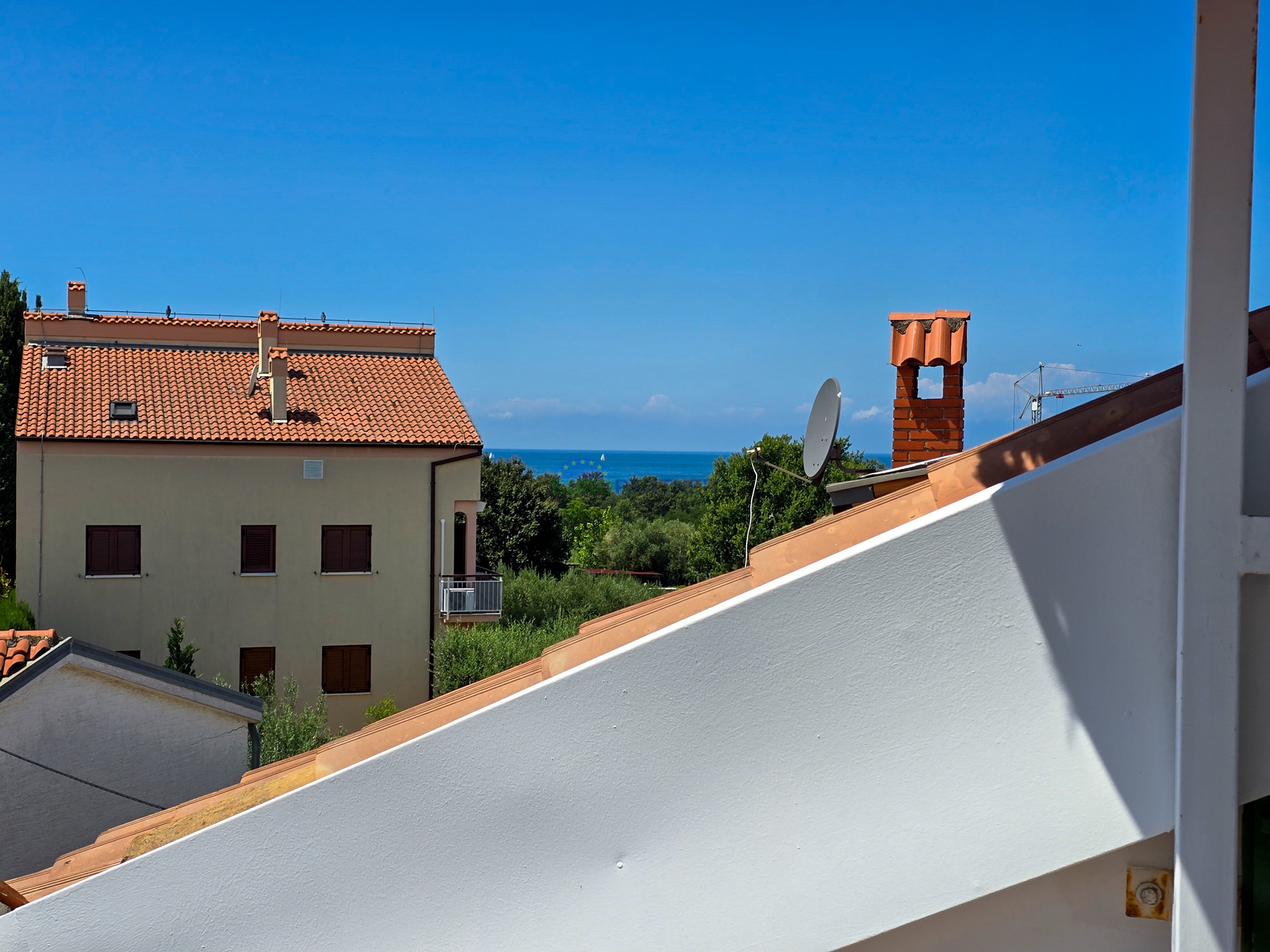 Haus mit 2 Wohnungen 200 m vom Meer entfernt, Poreč