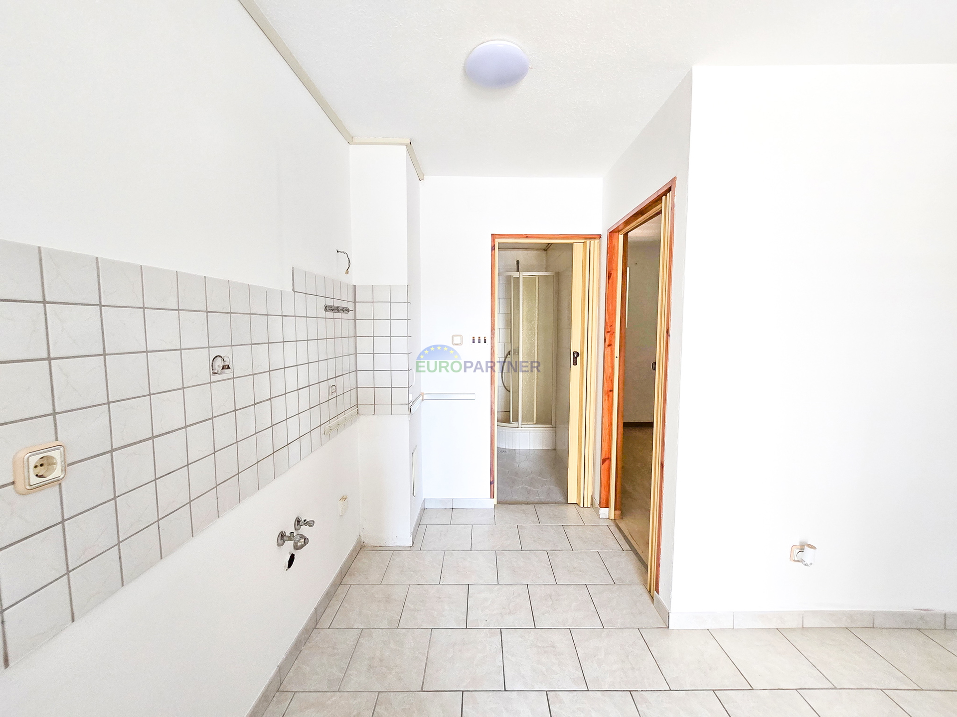 Haus mit 2 Wohnungen 200 m vom Meer entfernt, Poreč