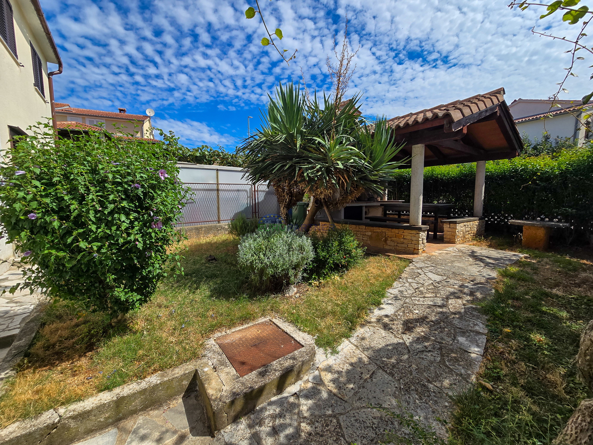 Wohnung mit Garten, Poreč, 800 m vom Meer entfernt