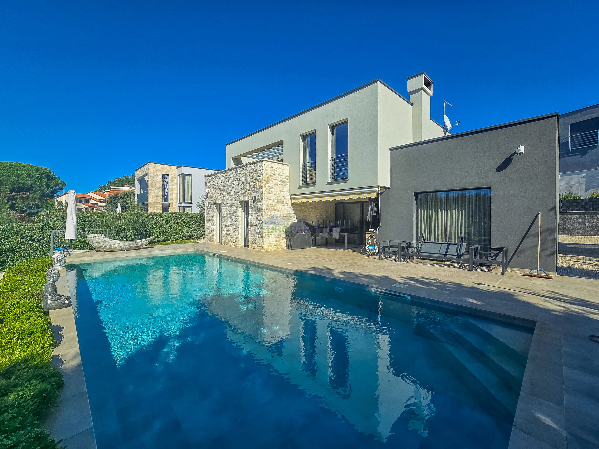 Villa of modern architecture and design with 4 bedrooms just 2 km from the center of Porec
