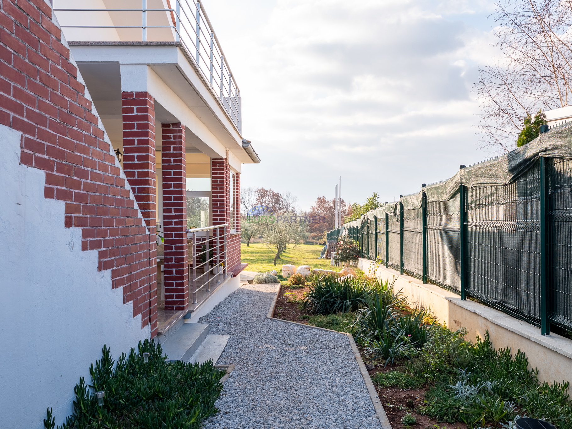 House&comma; 220 m2&comma; For Sale&comma; Pore&ccaron;