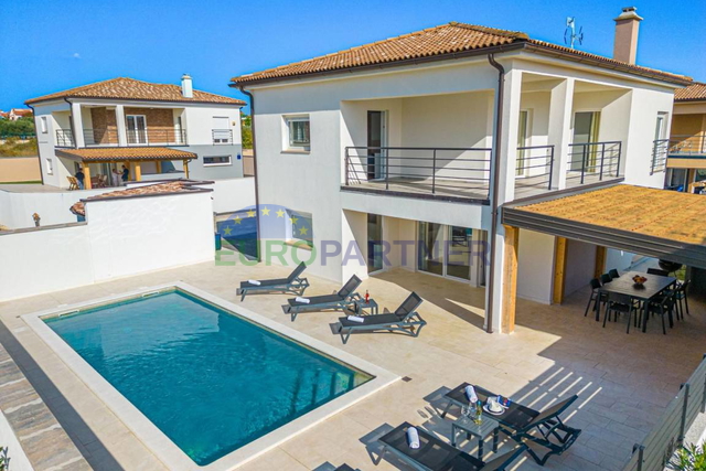 Haus, 212 m2, Verkauf, Vodnjan