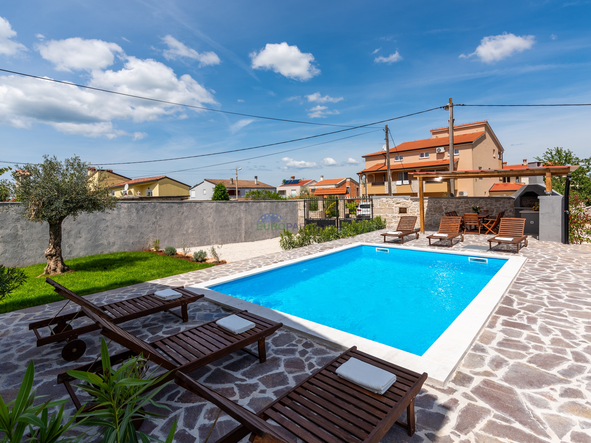 Stone villa with swimming pool, Poreč area