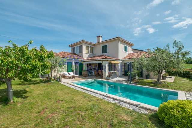 Casa, 138 m2, Vendita, Poreč