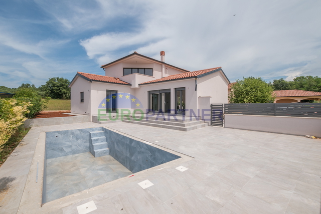 Casa, 182 m2, Vendita, Poreč