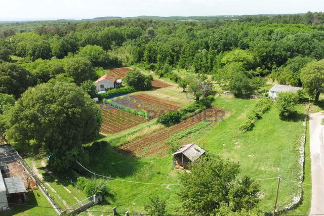 Terreno, 1790 m2, Vendita, Poreč