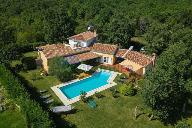 Casa, 314 m2, Vendita, Poreč