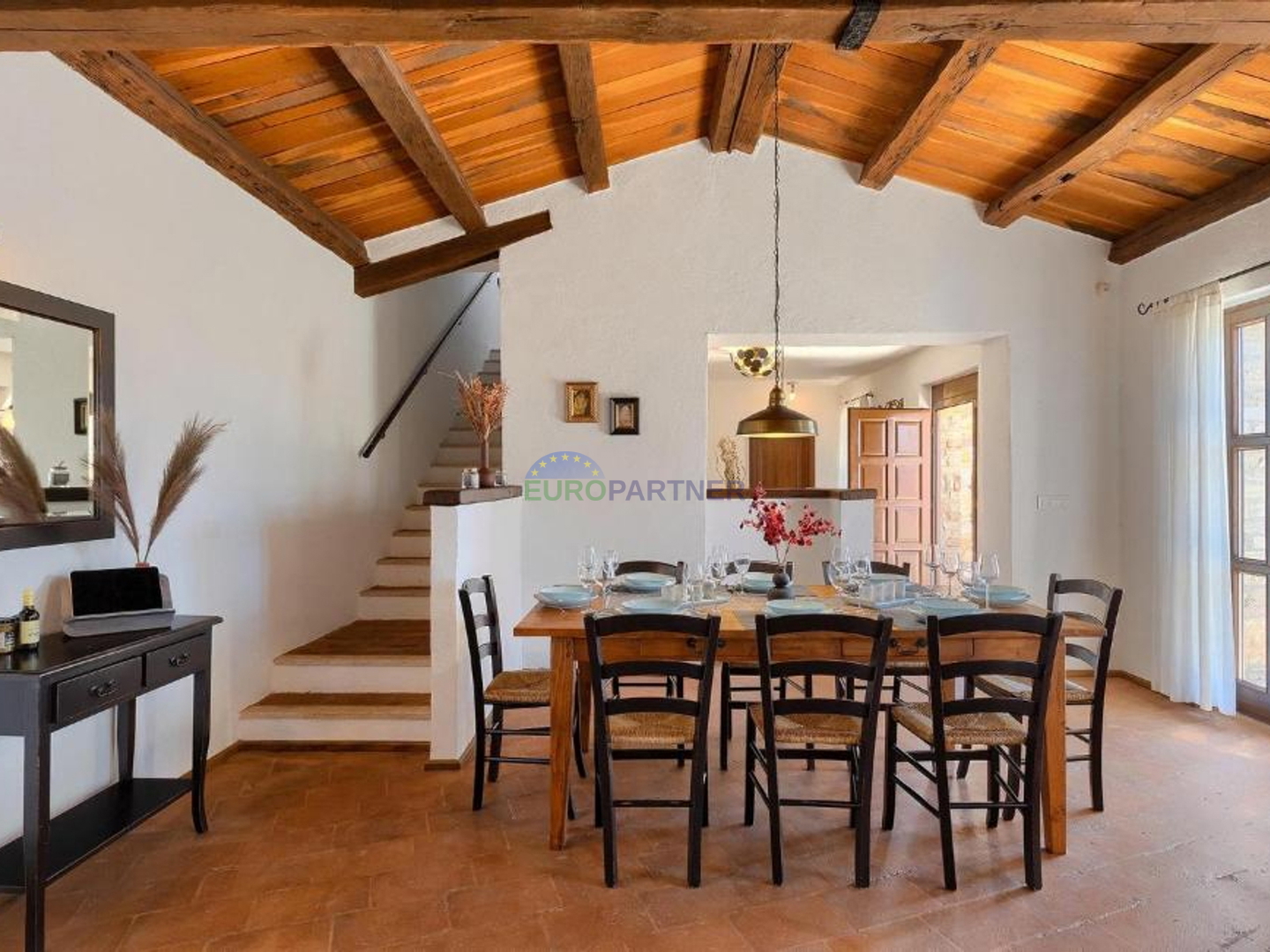 Steinvilla auf einem Hügel mit Blick auf das Meer, Višnjan, Istrien