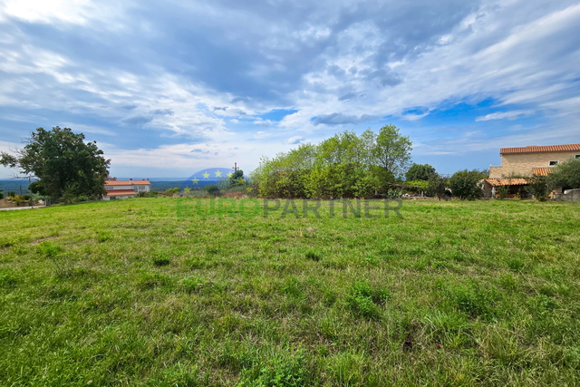 Zemljište s pogledom na more, Kaštelir, Istra