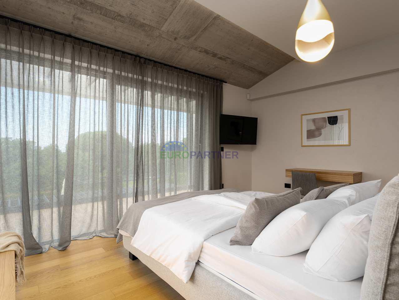 Moderna vila s pogledom na more, Poreč, 900m od mora