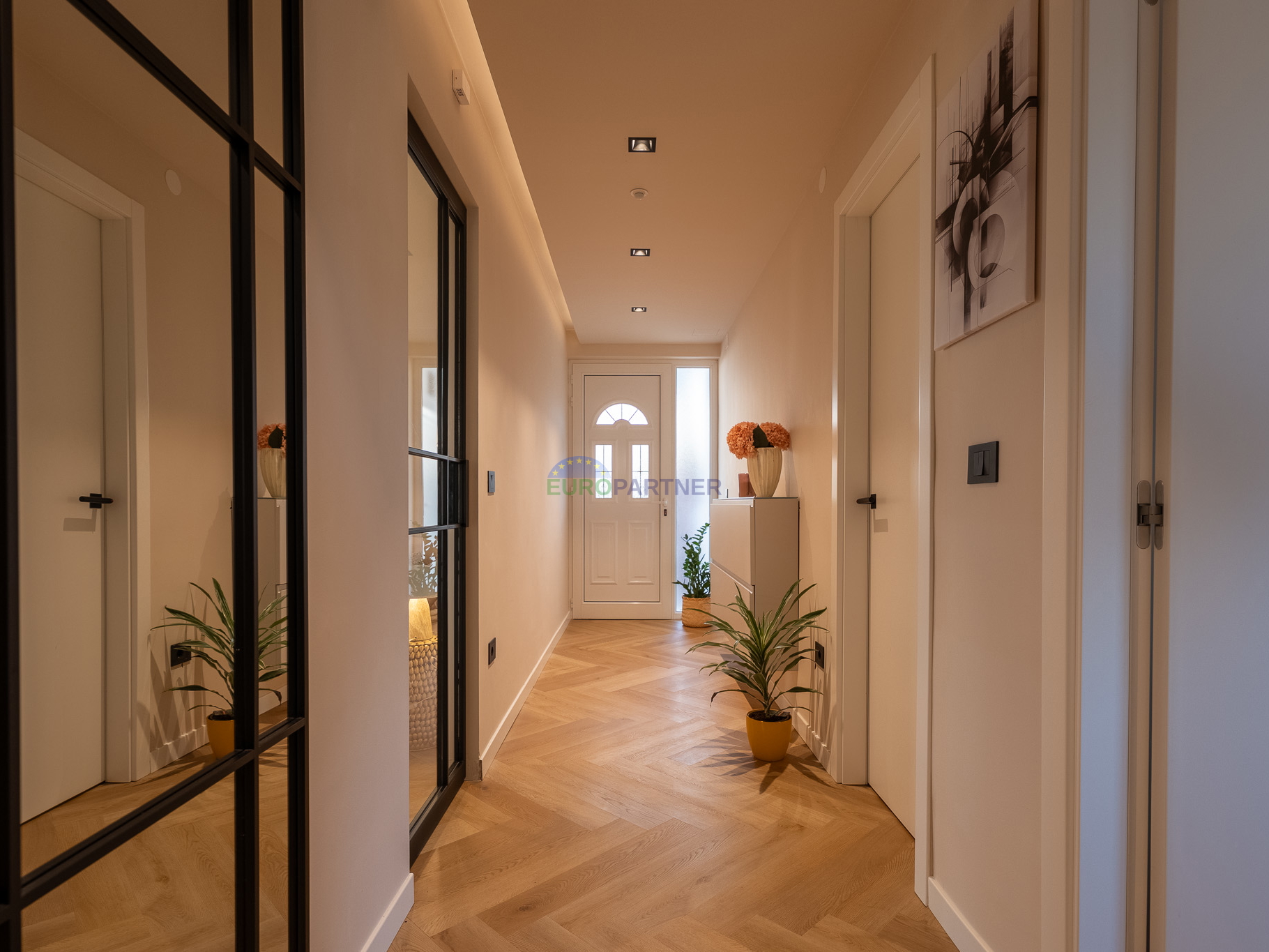 House&comma; 220 m2&comma; For Sale&comma; Pore&ccaron;