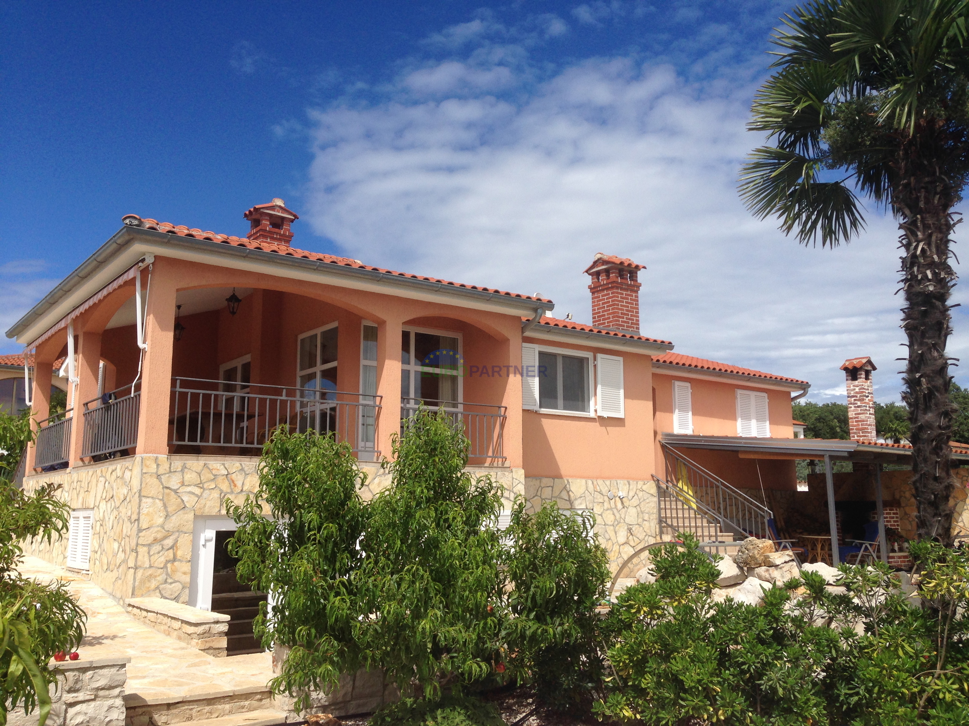 Freistehendes Haus mit Einliegerwohnung und Meerblick, Poreč, Istrien