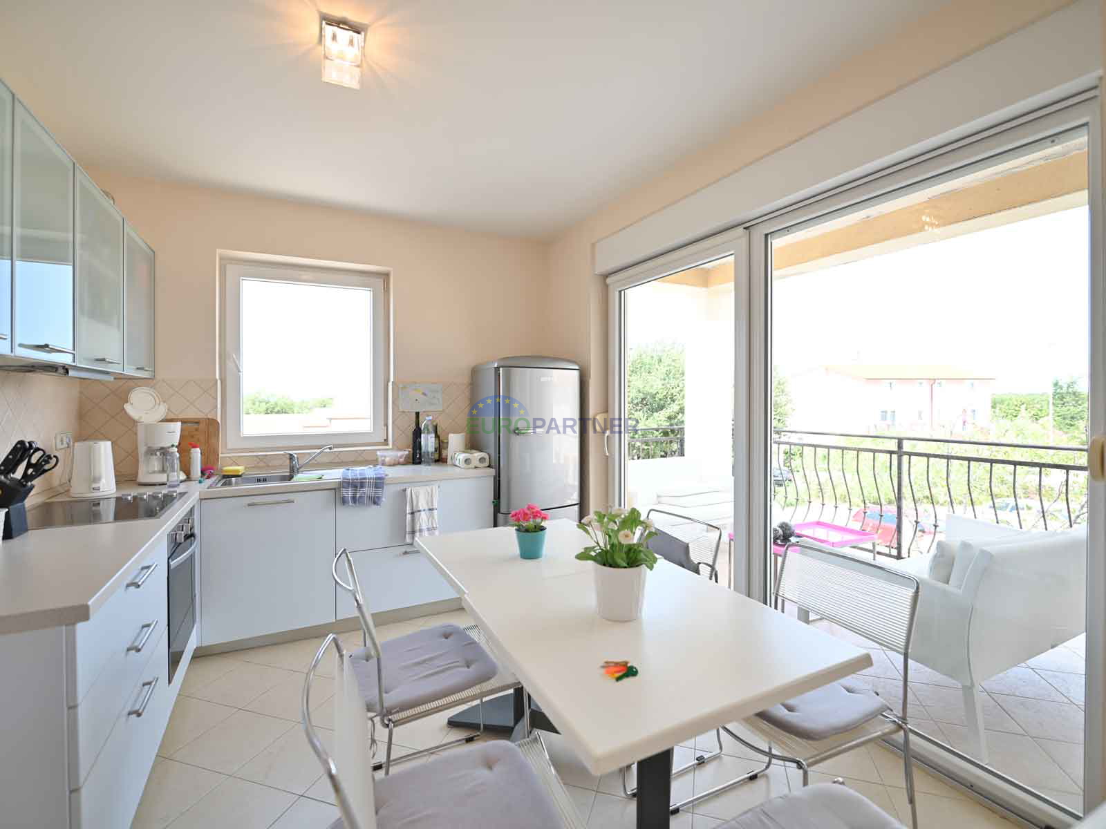 Poreč, Wohnung mit Meerblick - 1 km vom Strand entfernt