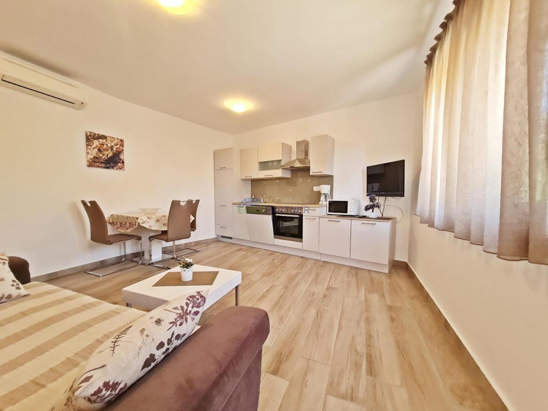 Appartamento, 45 m2, Vendita, Podstrana