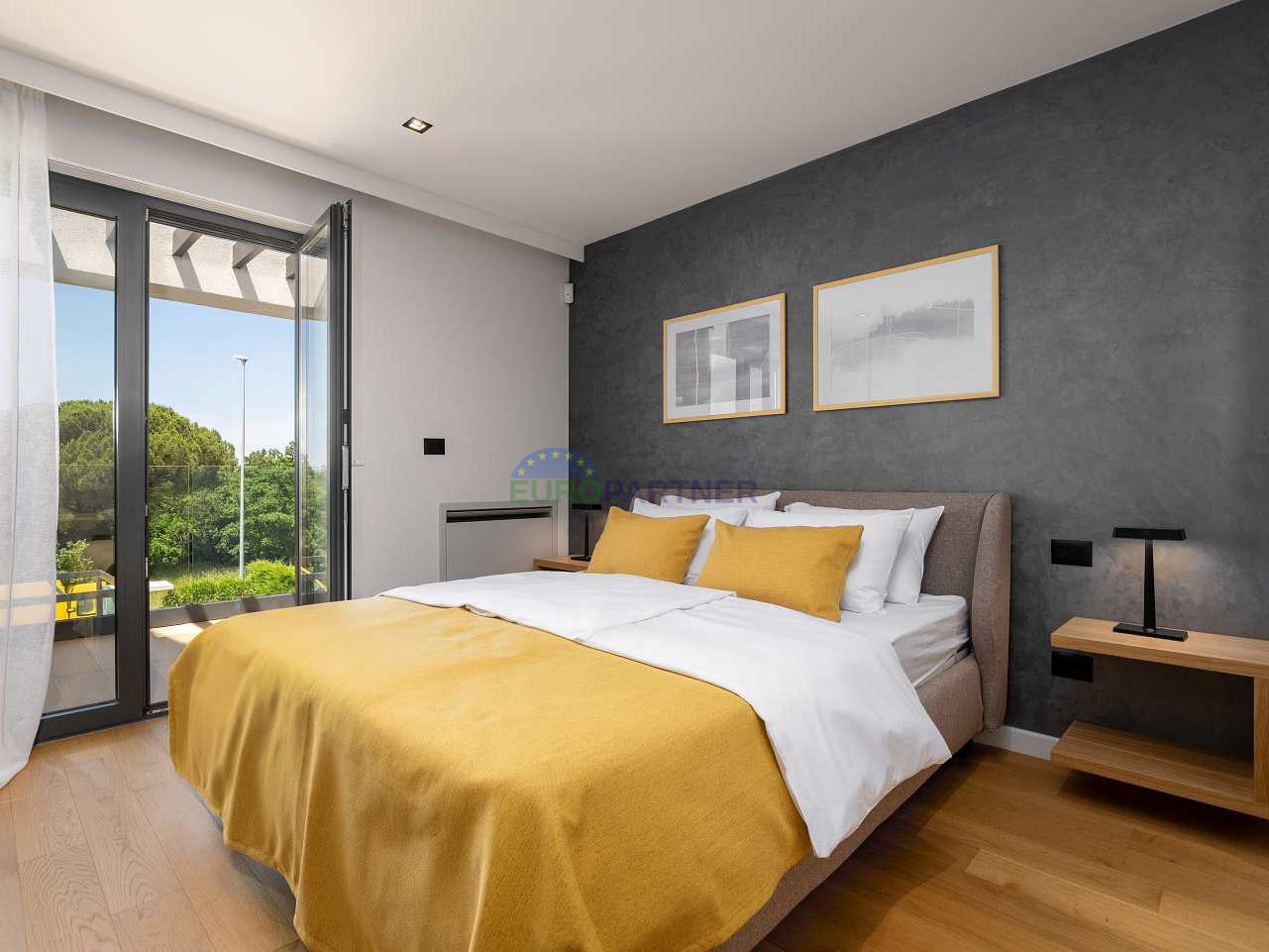 Moderna vila s pogledom na more, Poreč, 900m od mora