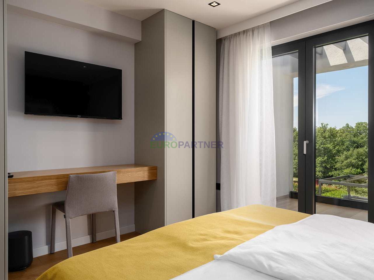 Moderna vila s pogledom na more, Poreč, 900m od mora