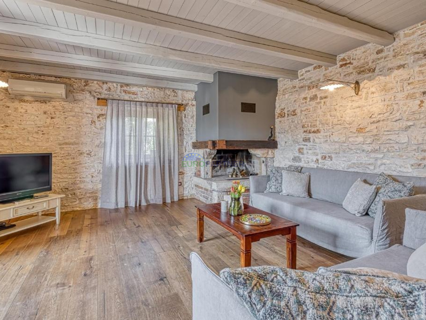 Unica villa in pietra autoctona con piscina, Porec