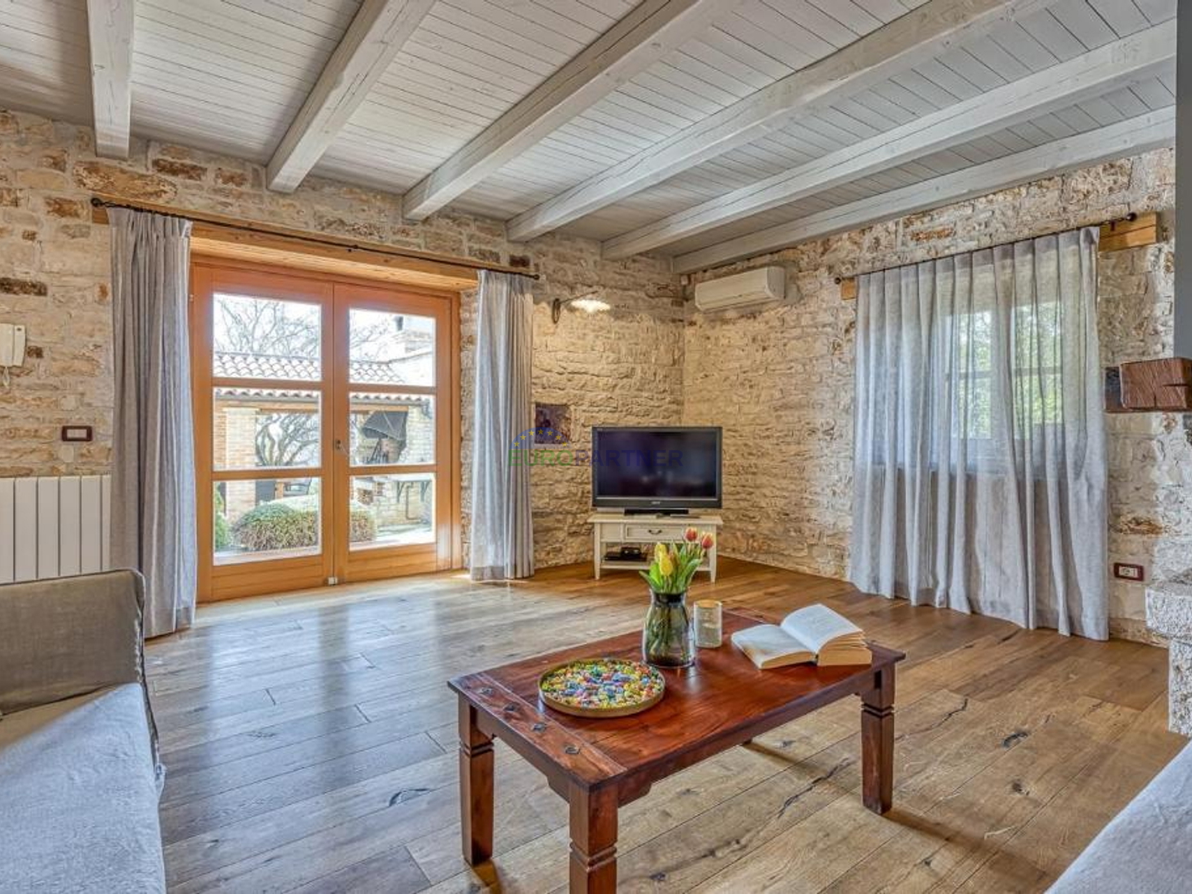 Unica villa in pietra autoctona con piscina, Porec