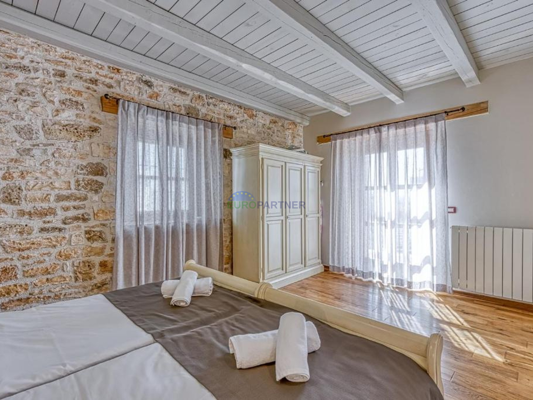 Unica villa in pietra autoctona con piscina, Porec