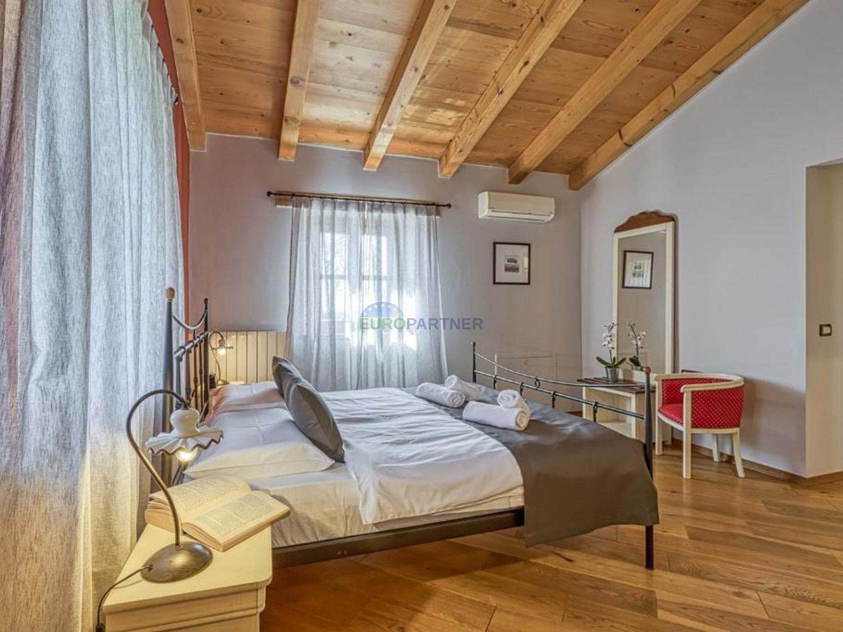 Unica villa in pietra autoctona con piscina, Porec