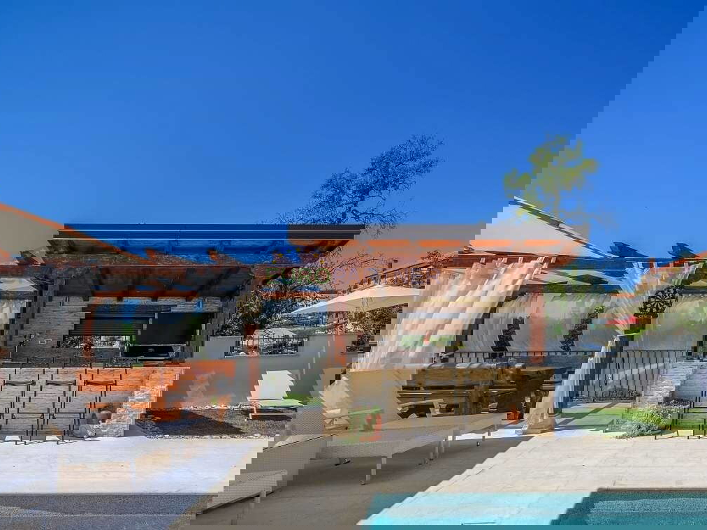 Istrien, Novigrad, Villa mit Pool an ausgezeichneter Lage