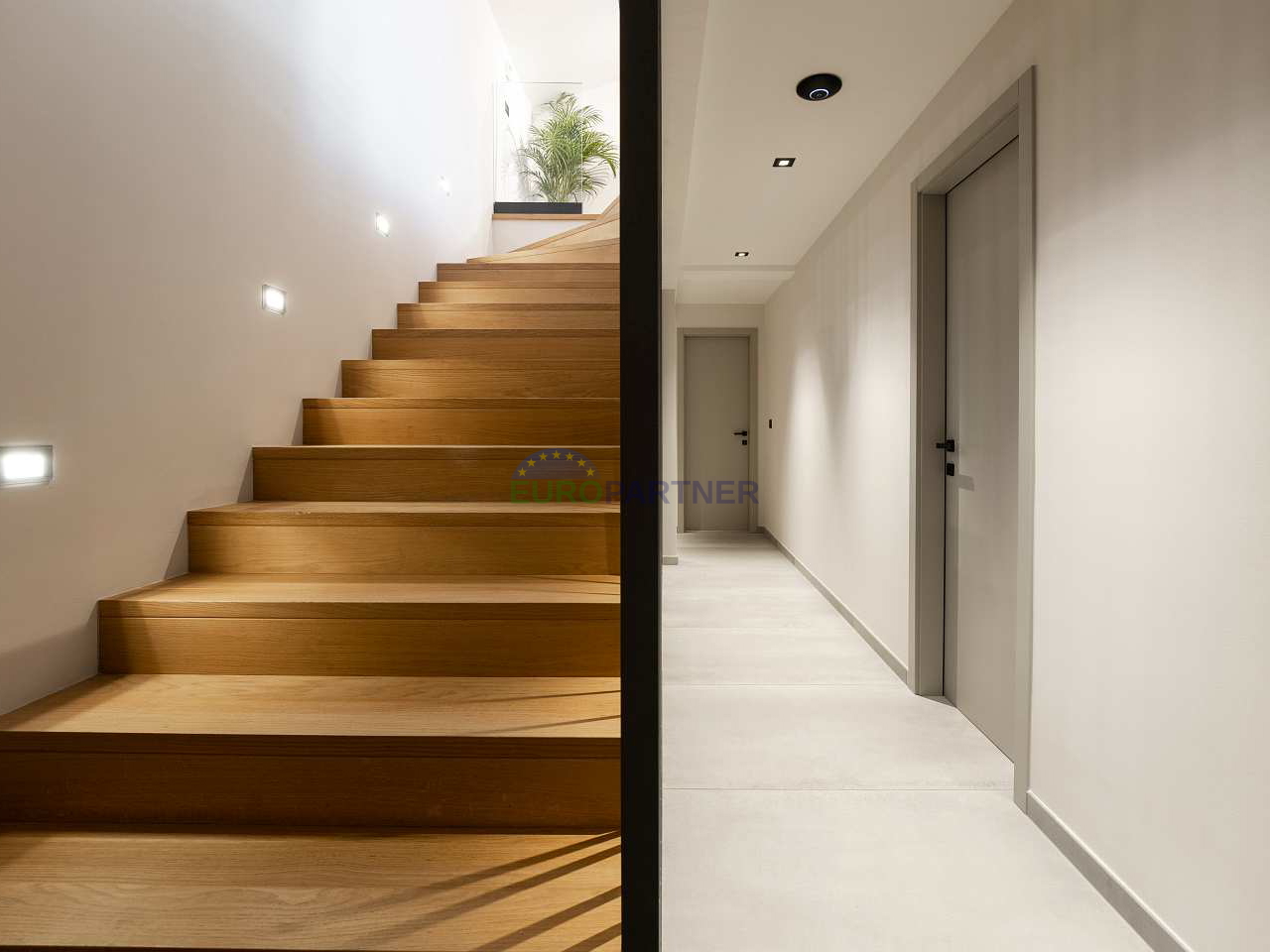 Moderna vila s pogledom na more, Poreč, 900m od mora