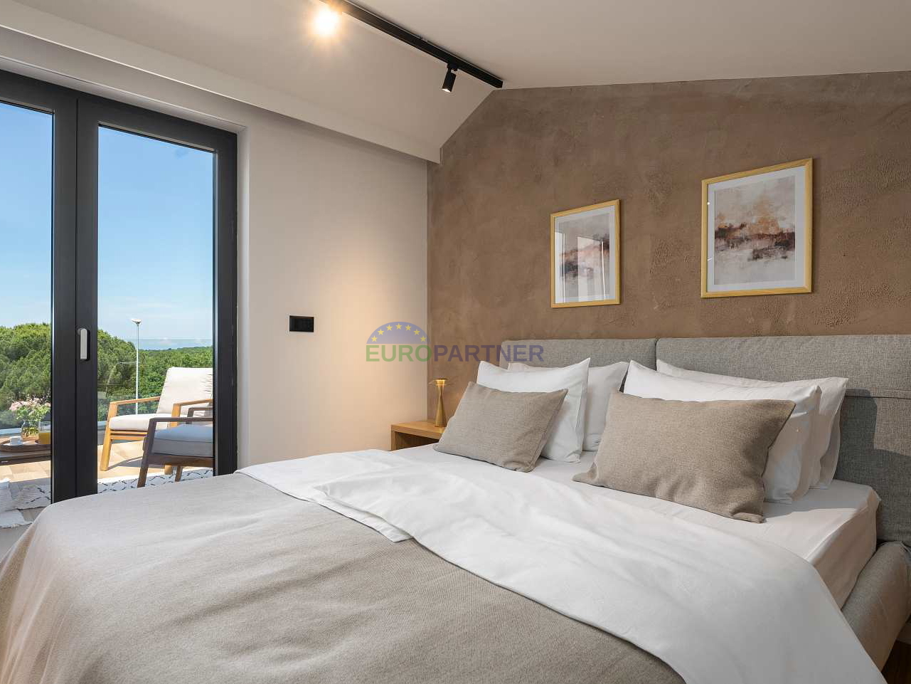 Moderna vila s pogledom na more, Poreč, 900m od mora