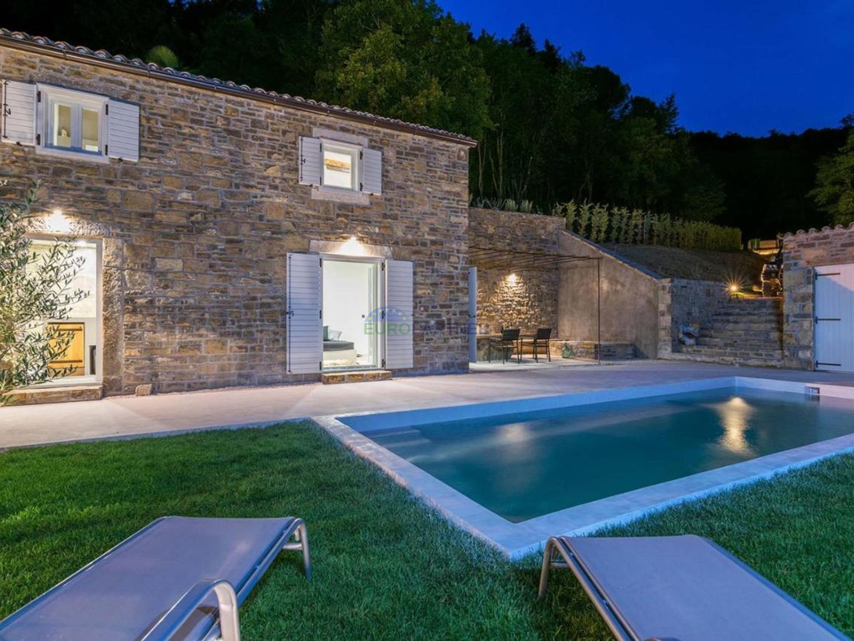 Istria, Motovun, casa in pietra con splendida vista nei dintorni di Motovun