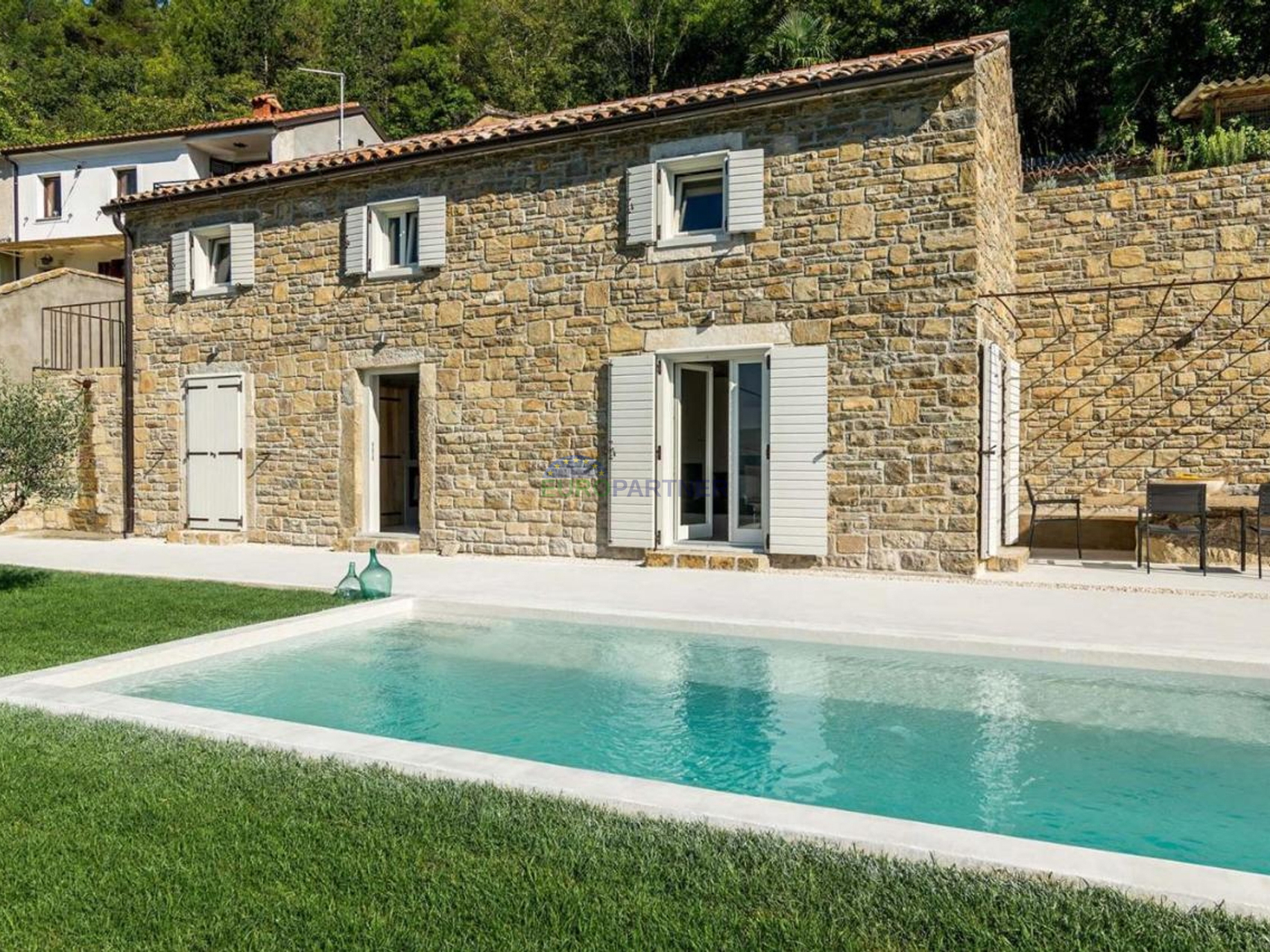 Istria, Motovun, casa in pietra con splendida vista nei dintorni di Motovun