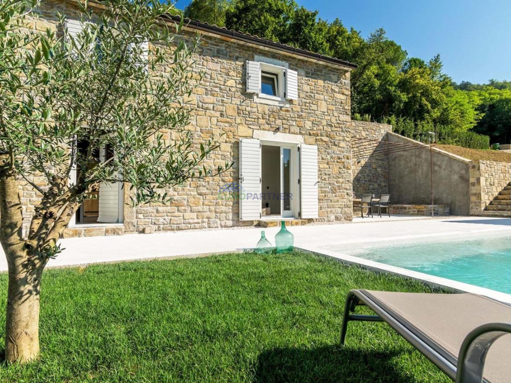 Istria, Motovun, casa in pietra con splendida vista nei dintorni di Motovun
