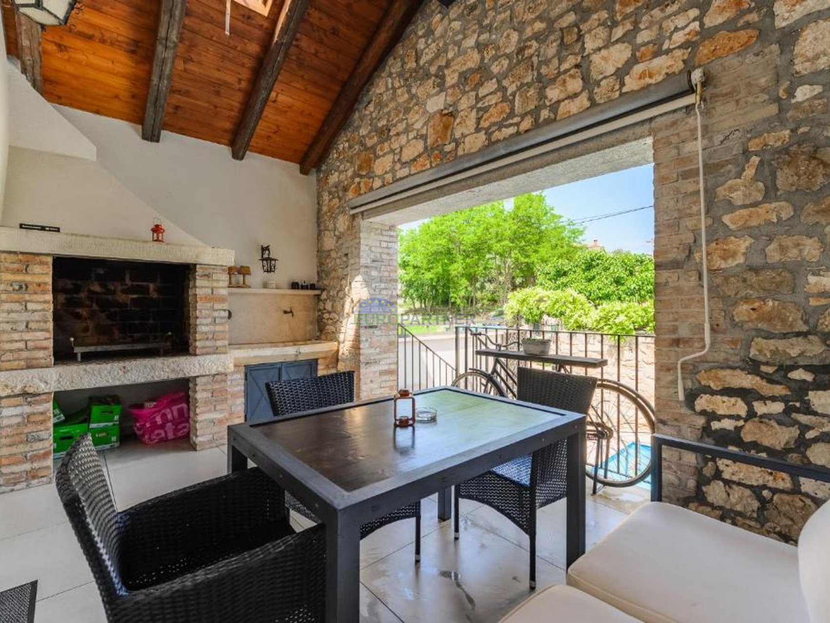 Poreč, surroundings, renovated stone house with a pool, 4km from the sea.