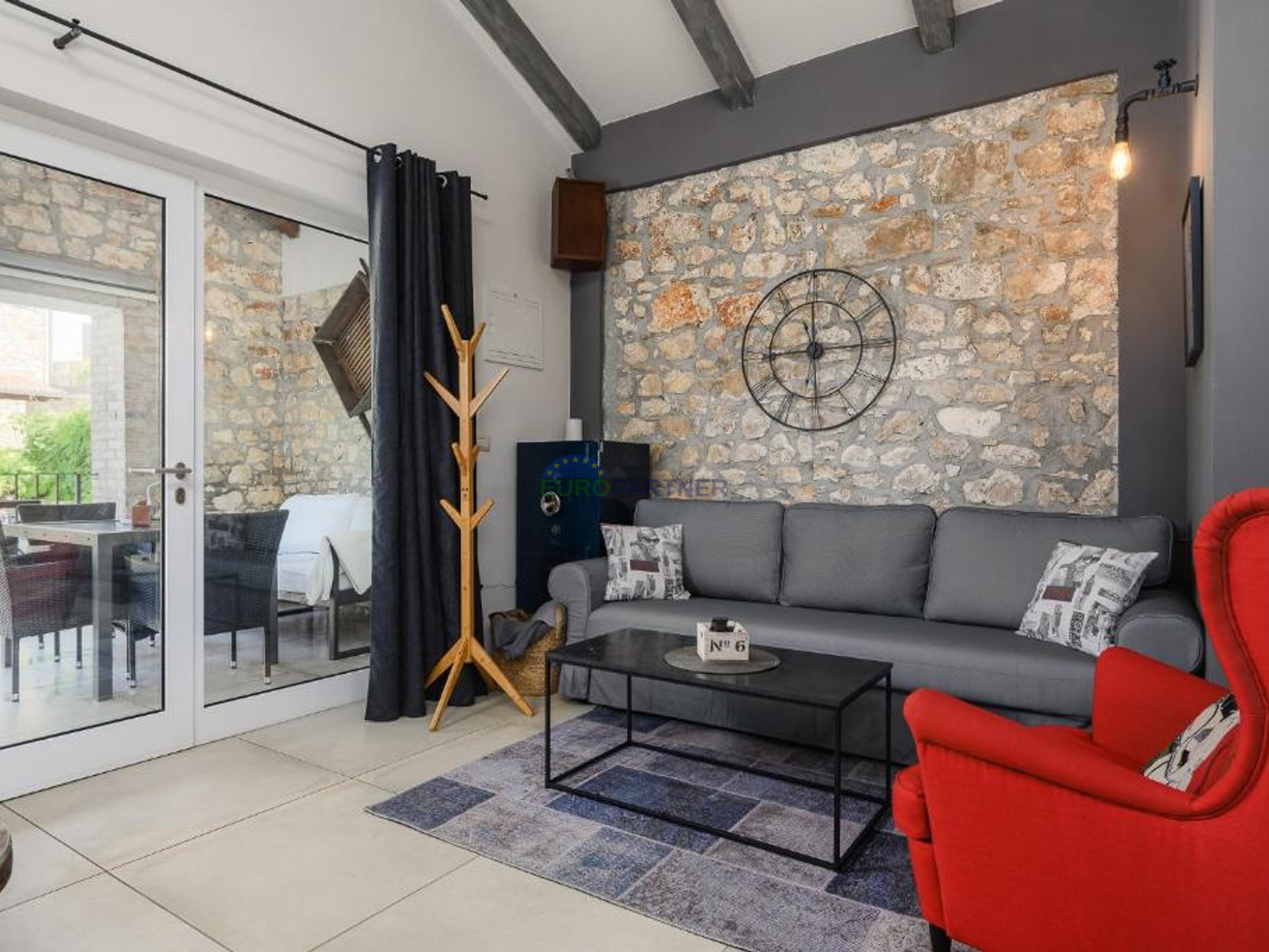 Poreč, surroundings, renovated stone house with a pool, 4km from the sea.