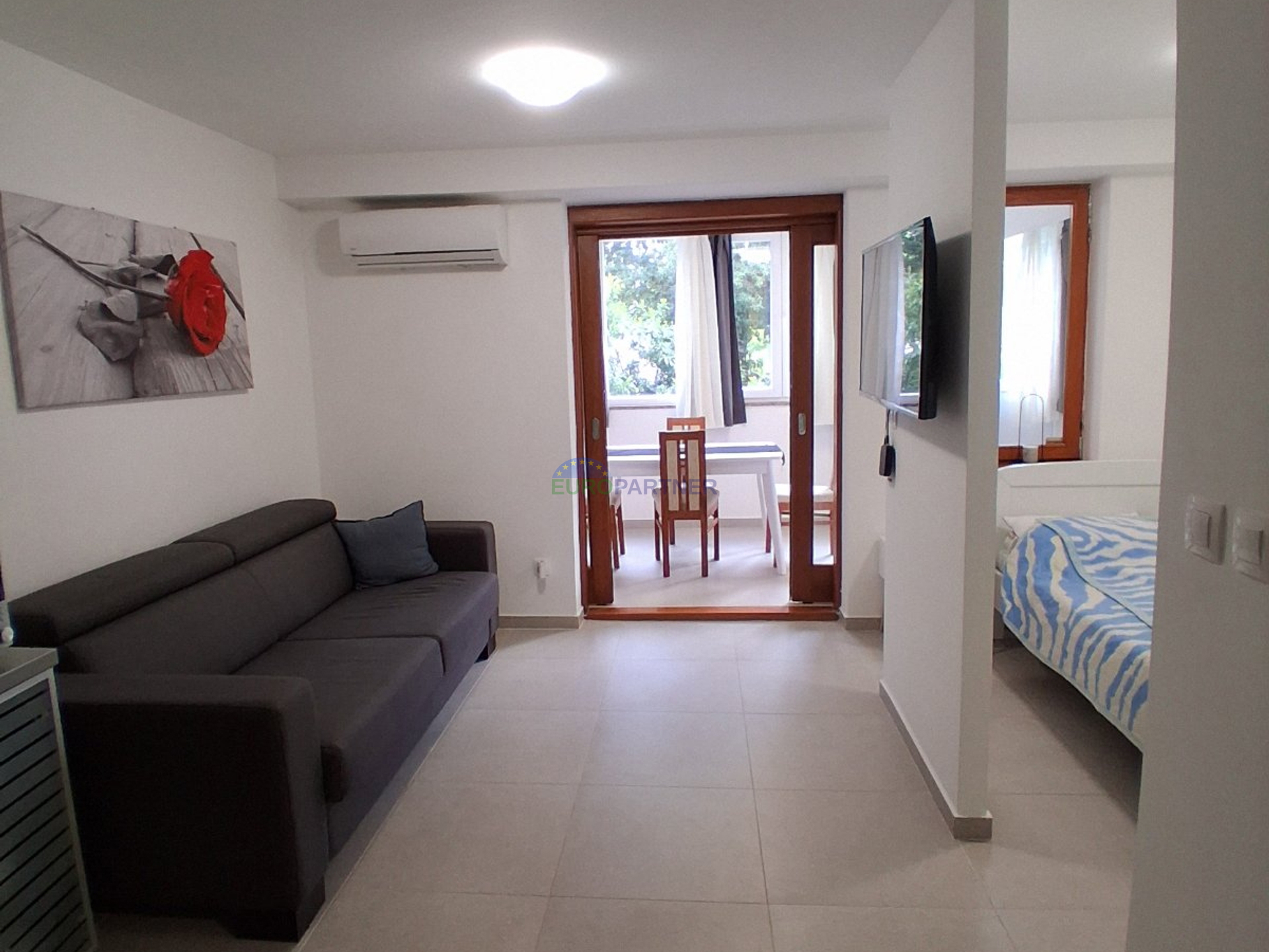 Poreč- Červar Porat, renovirani stan 200 metara od mora
