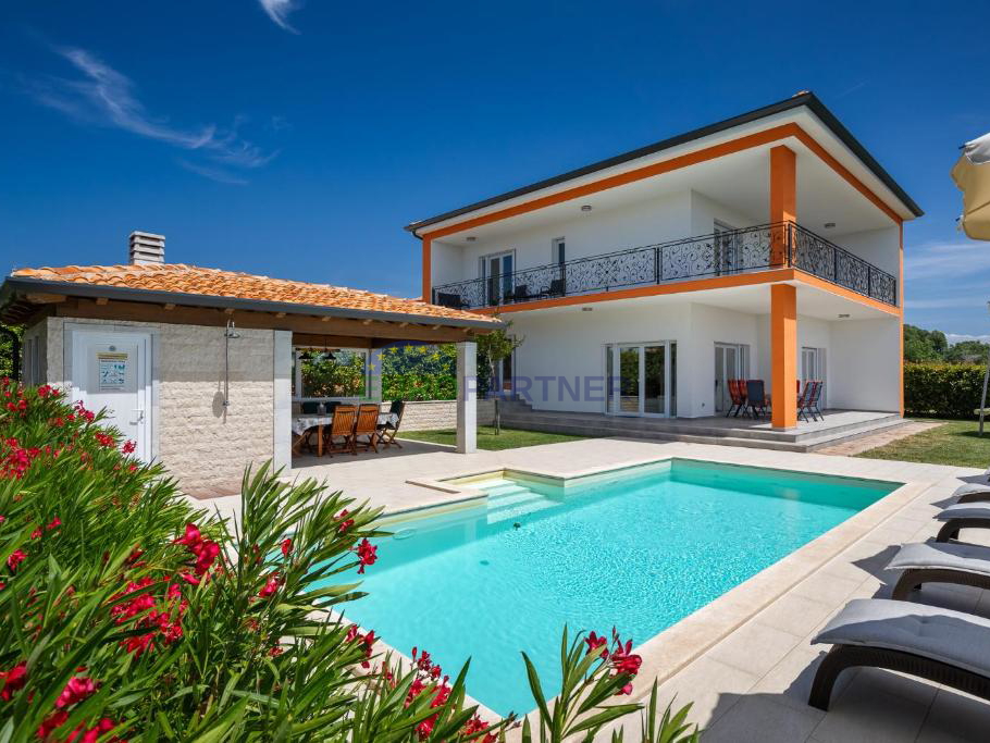 Ekskluzivna Vila s Pogledom na More – Umag, Istra